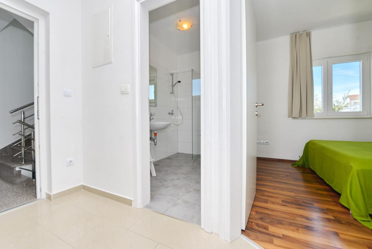 Apartments Verita Пакоштане Экстерьер фото